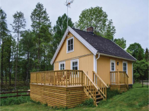 Отель One-Bedroom Holiday Home in Gullabo  Gullabo